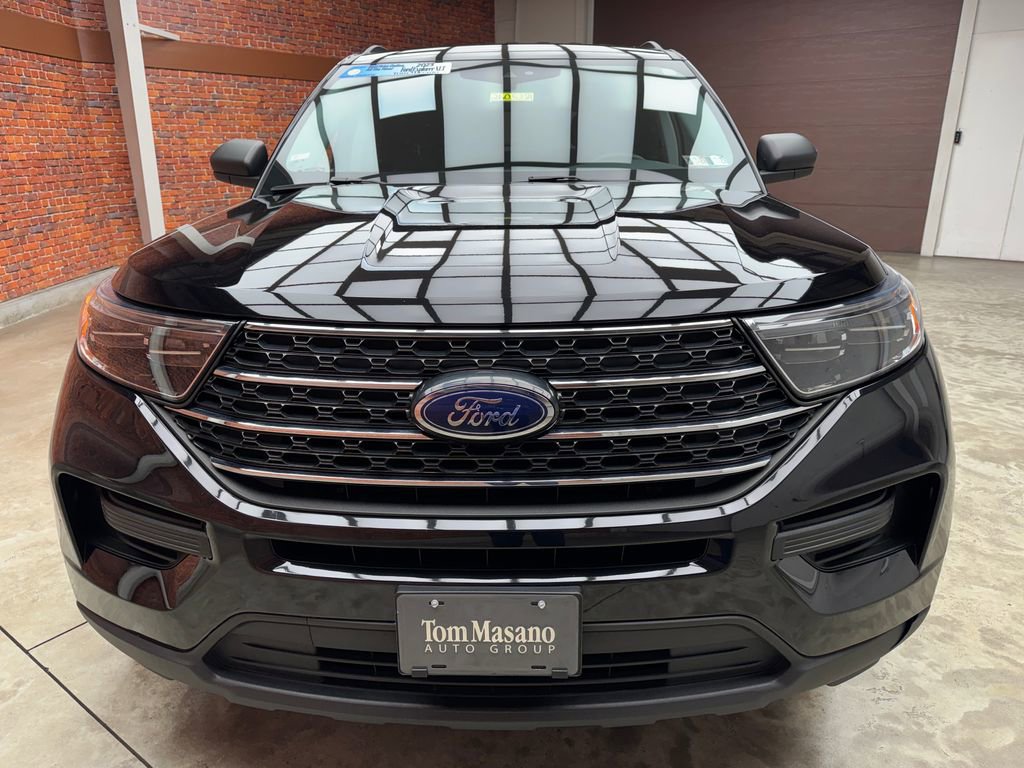 Certified 2023 Ford Explorer XLT w/ Class IV Trailer Tow Package AWD/4WD image 9