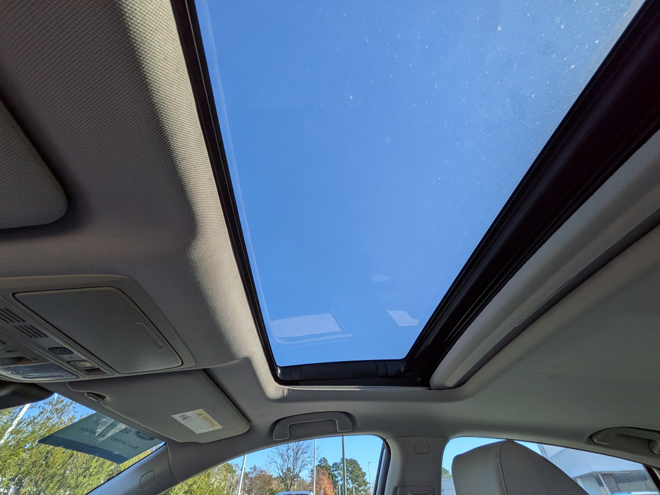 Used 2020 Honda Accord Touring image 29