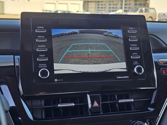 Used 2024 Toyota Camry SE image 10