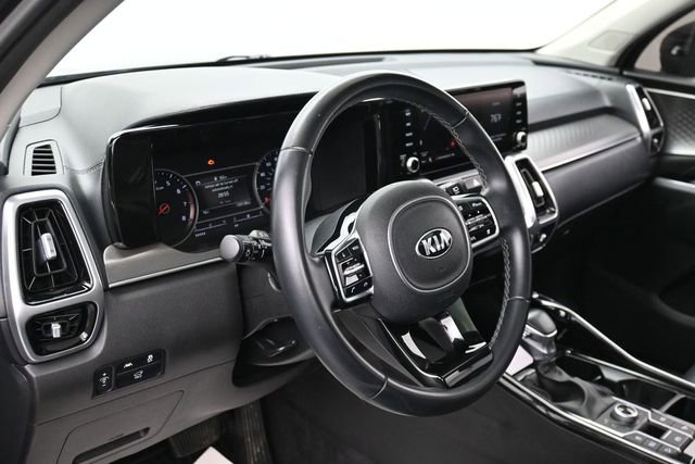 Used 2021 Kia Sorento SX AWD/4WD image 14