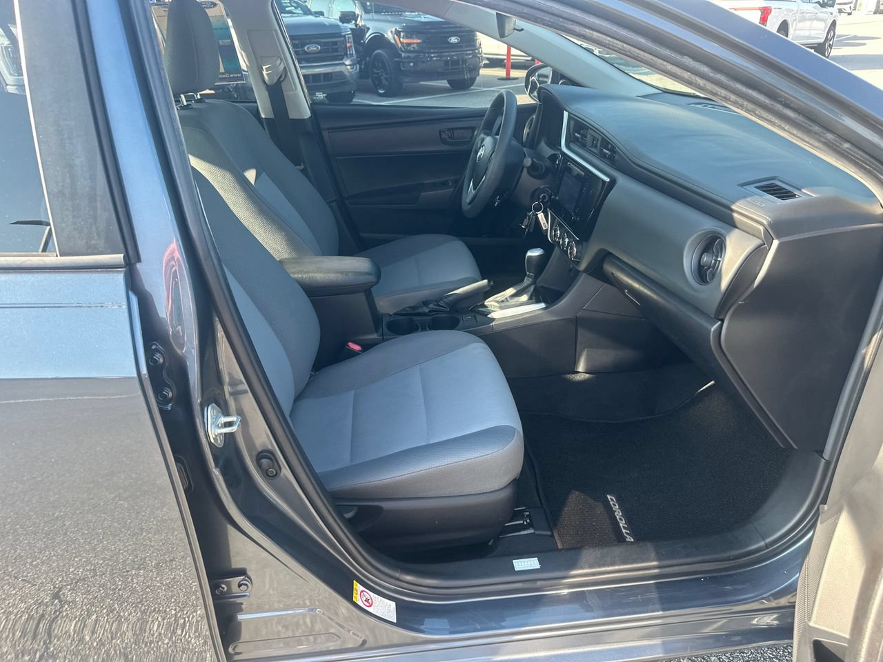 Used 2019 Toyota Corolla L FWD image 15