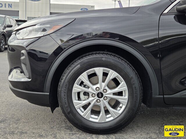 Certified 2023 Ford Escape Active FWD image 10