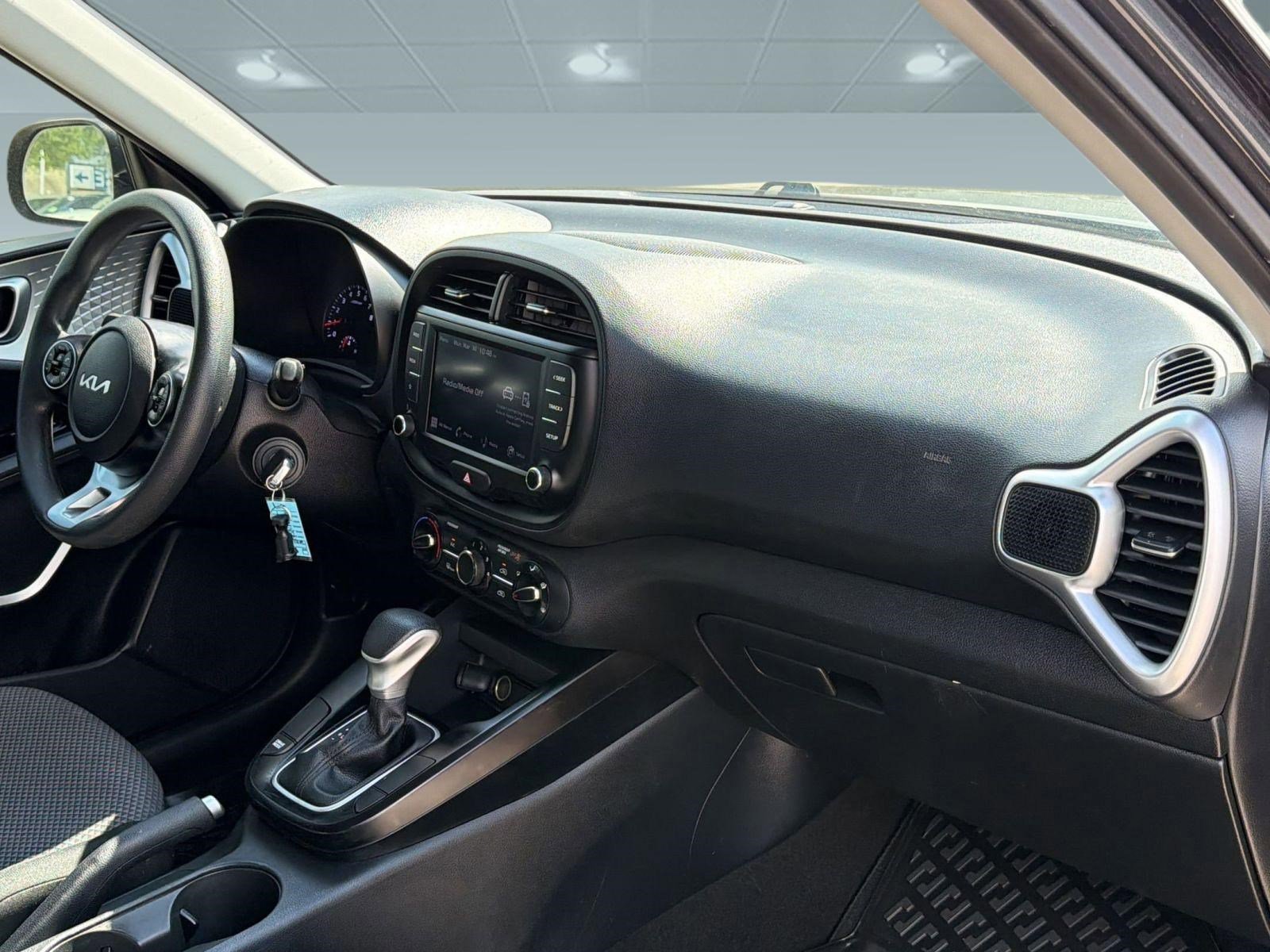 Used 2022 Kia Soul LX w/ Technology Package image 28