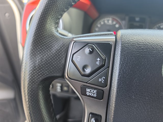 Used 2018 Toyota Tacoma TRD Sport RWD image 25