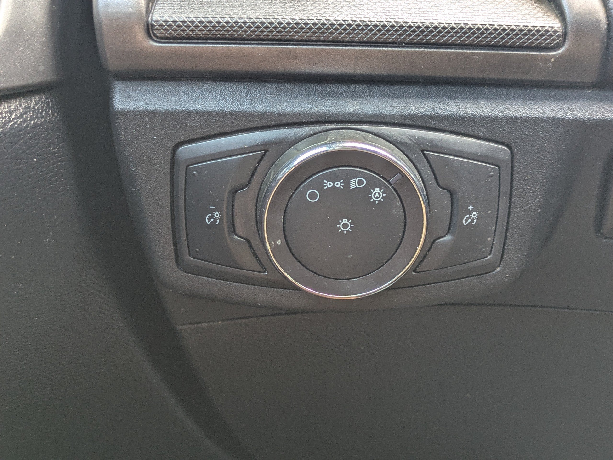 Certified 2020 Ford Fusion SE FWD image 19
