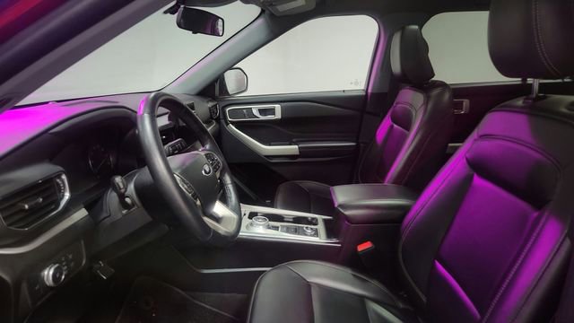 Certified 2022 Ford Explorer XLT w/ Equipment Group 202A image 17