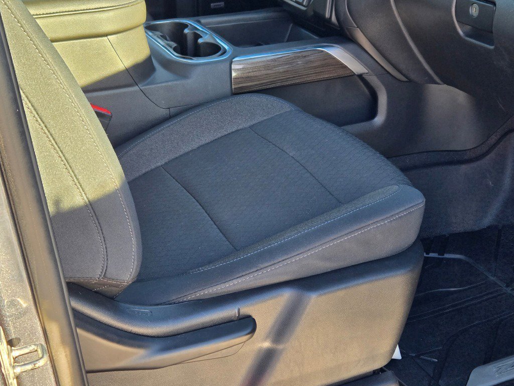 Used 2019 Chevrolet Silverado 1500 RST image 7