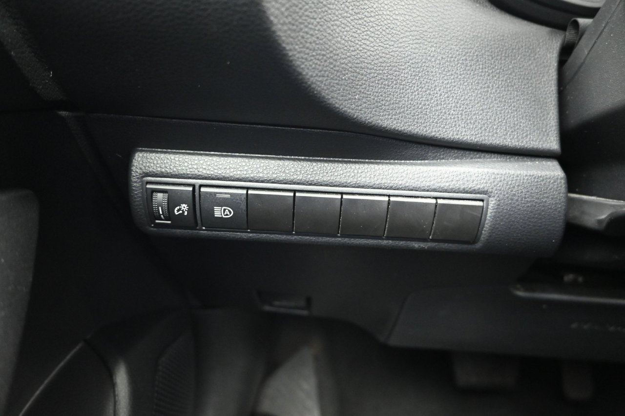 Used 2024 Toyota Corolla LE FWD image 27