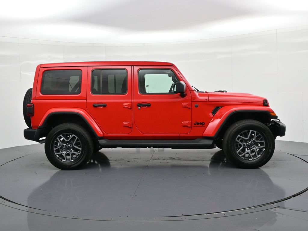 Used 2026 Jeep Wrangler Unlimited Sahara AWD/4WD image 5