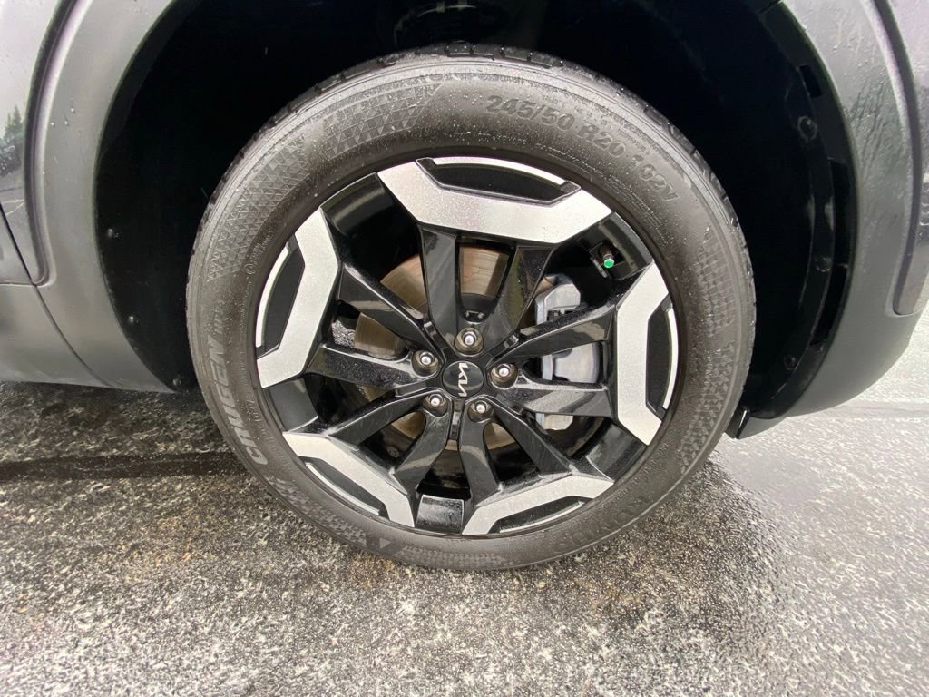 Used 2025 Kia Telluride S FWD image 32