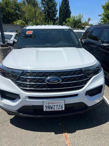 Certified 2020 Ford Explorer XLT RWD image 3