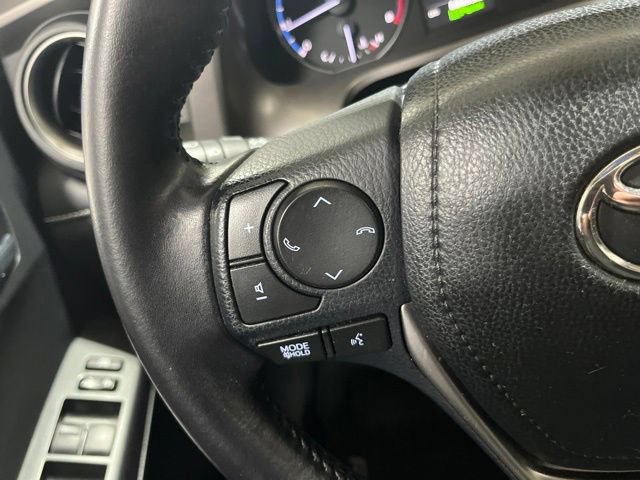 Used 2017 Toyota RAV4 XLE AWD/4WD image 52