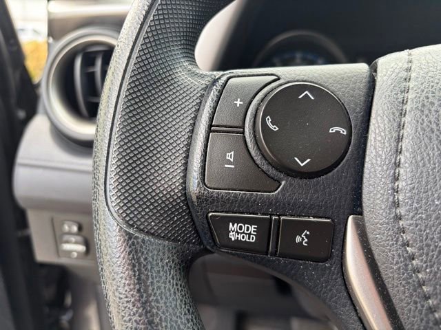 Used 2018 Toyota RAV4 LE image 21