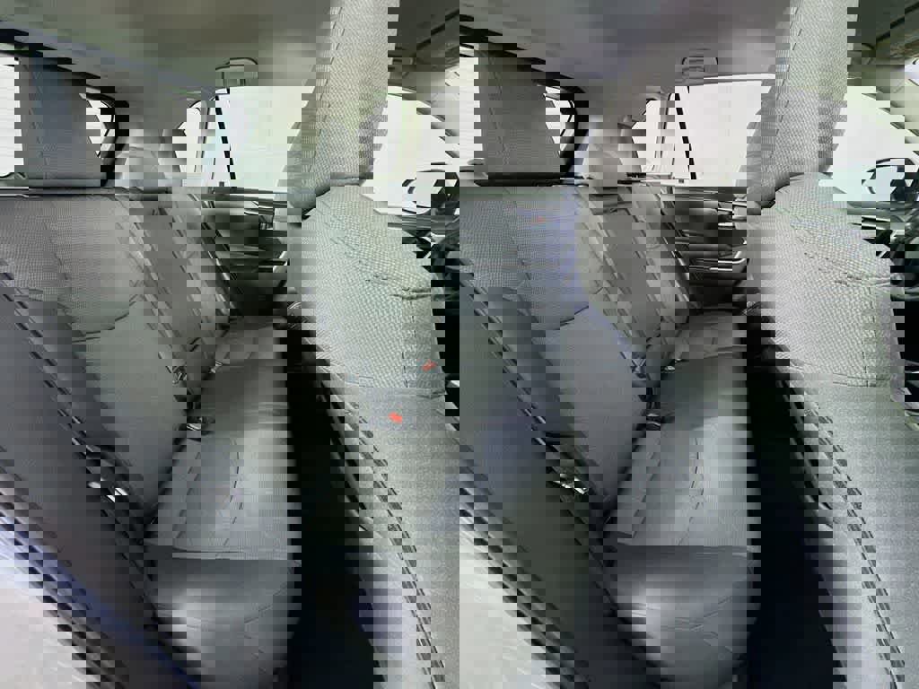 Used 2024 Toyota RAV4 XLE image 30