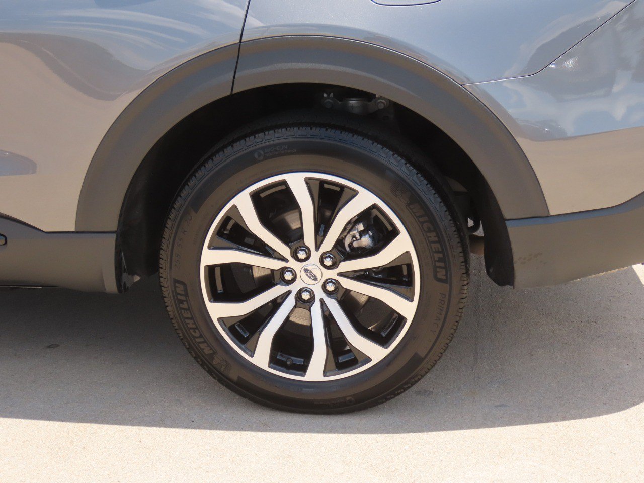 Certified 2025 Ford Explorer ST-Line AWD/4WD image 18