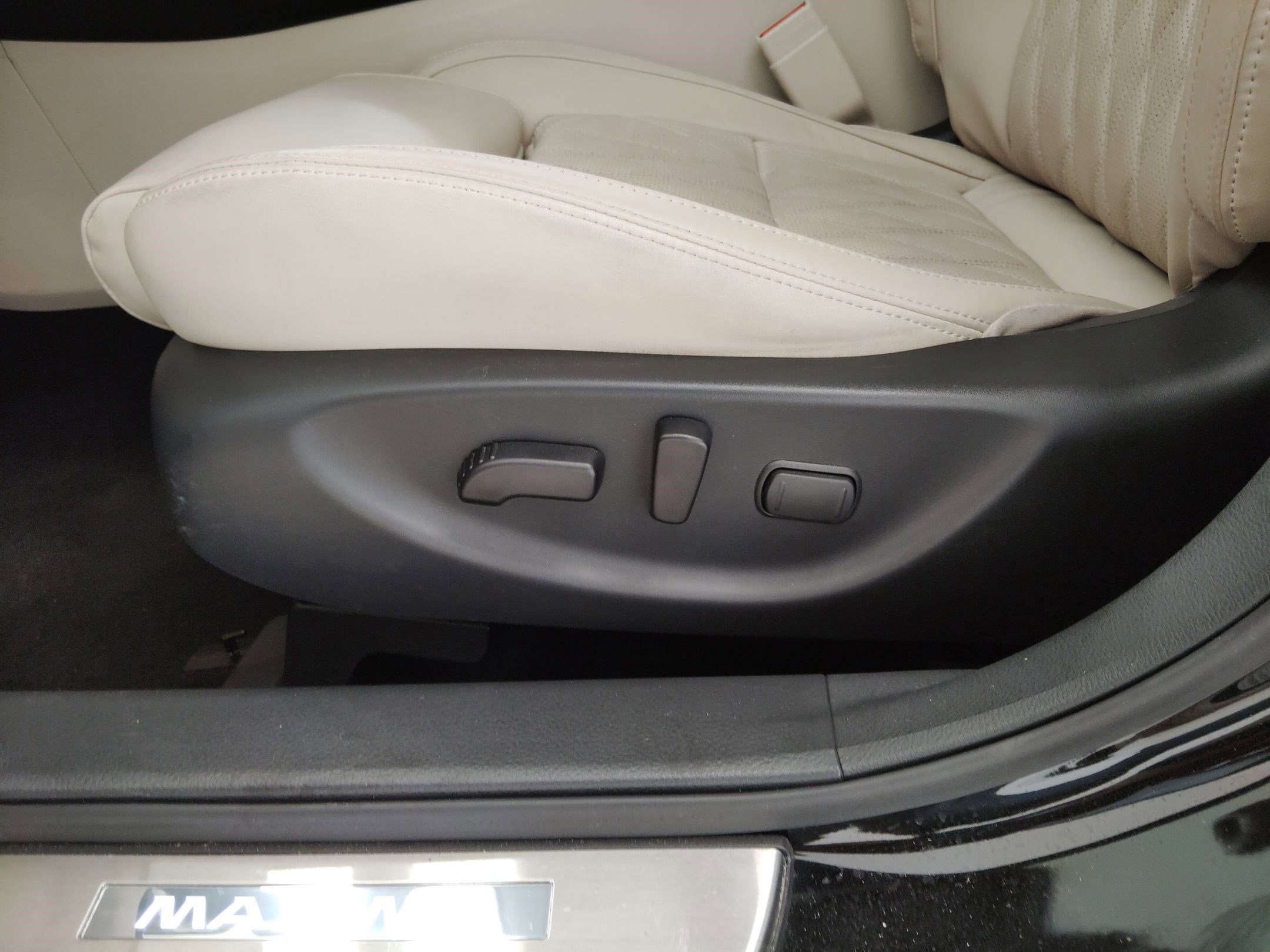 Used 2023 Nissan Maxima Platinum w/ Sport Mat Group image 15