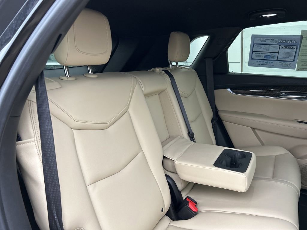 Used 2017 Cadillac XT5 FWD image 25