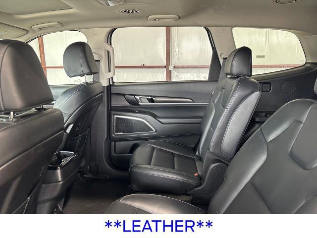 Used 2025 Kia Telluride S FWD image 17
