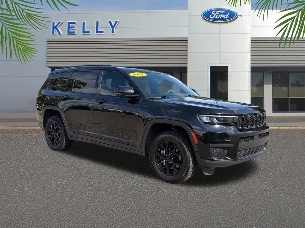 Used 2024 Jeep Grand Cherokee L Altitude RWD image 7