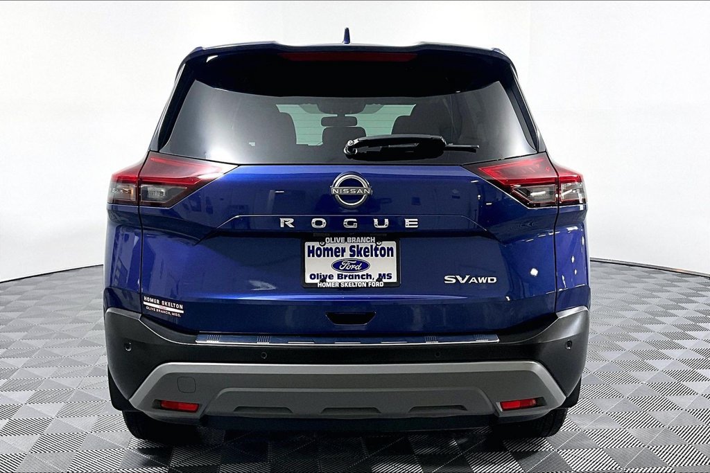 Used 2023 Nissan Rogue SV AWD/4WD image 4