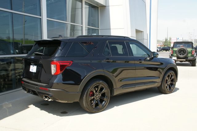 Certified 2023 Ford Explorer ST w/ Equipment Group 401A AWD/4WD image 3