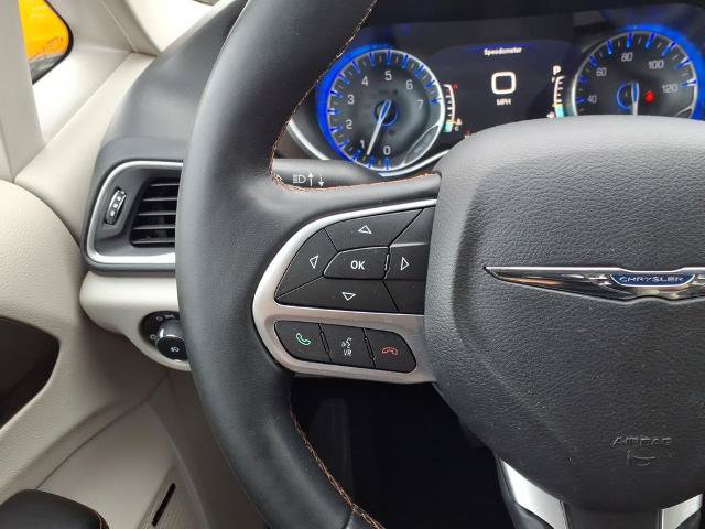 Used 2017 Chrysler Pacifica Touring-L Plus FWD image 20
