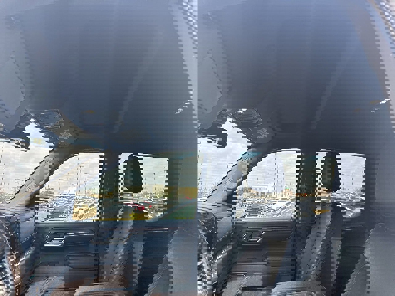 Used 2024 GMC Sierra 1500 SLT image 10