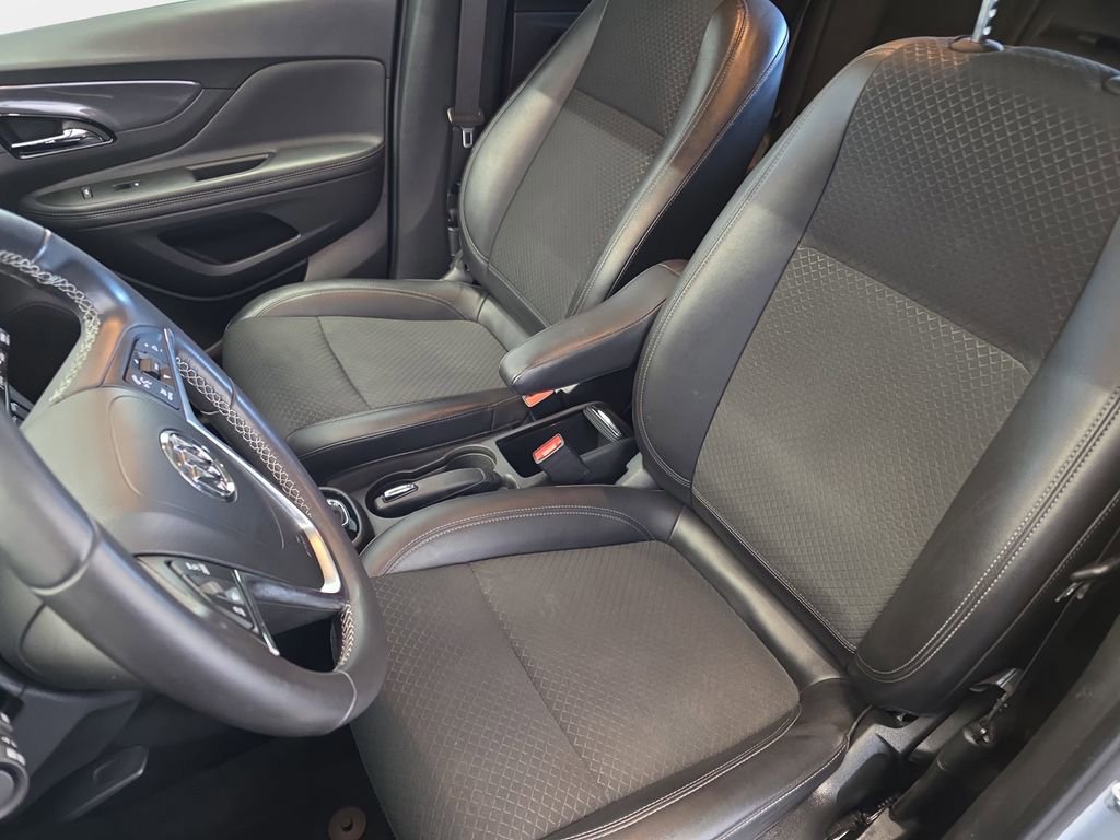 Used 2022 Buick Encore Preferred w/ Safety Package AWD/4WD image 12