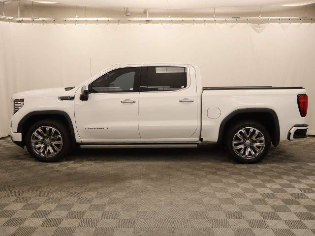 Used 2023 GMC Sierra 1500 Denali w/ Denali Reserve Package AWD/4WD image 16