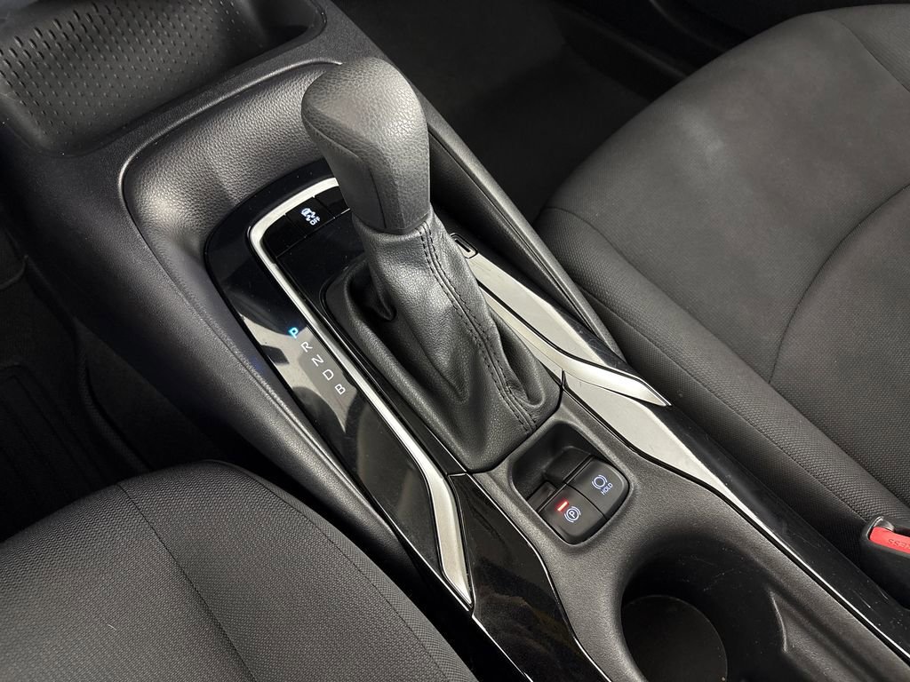 Used 2022 Toyota Corolla LE FWD image 26