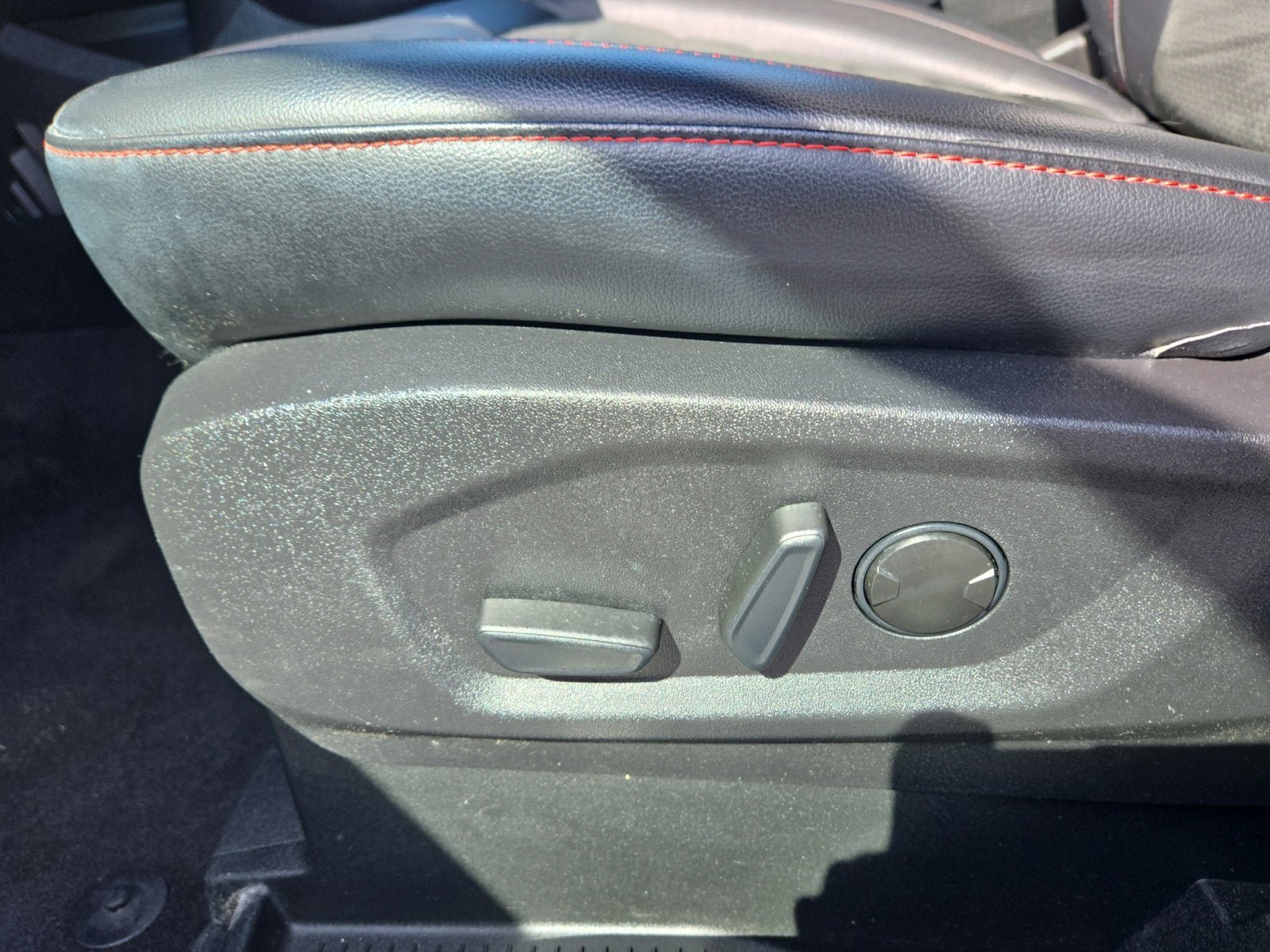 Certified 2022 Ford Edge ST-Line AWD/4WD image 12