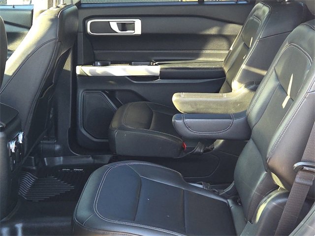 Certified 2022 Ford Explorer XLT w/ Equipment Group 202A image 16
