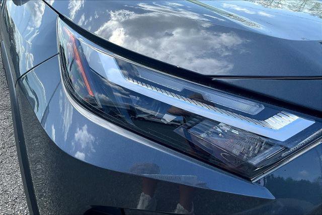 Used 2022 Toyota RAV4 XLE Premium AWD/4WD image 29