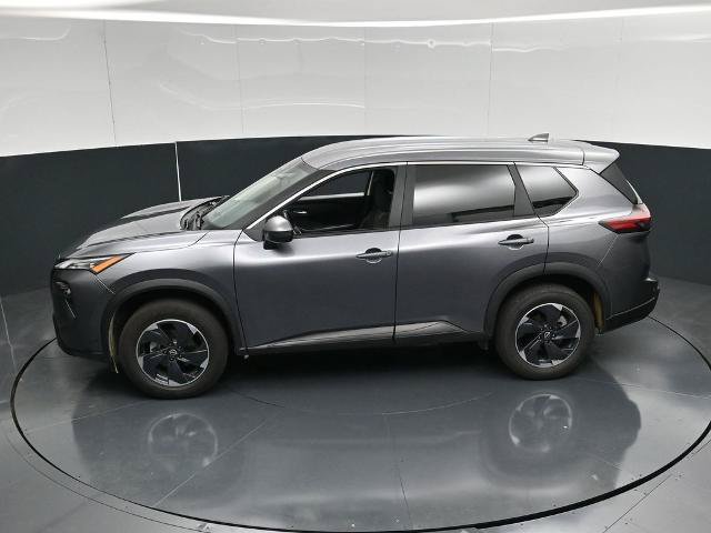 Used 2025 Nissan Rogue SV AWD/4WD image 39
