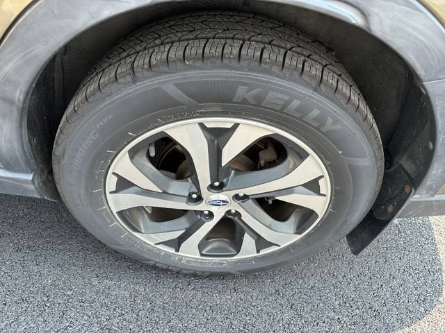 Used 2020 Subaru Outback Touring AWD/4WD image 7