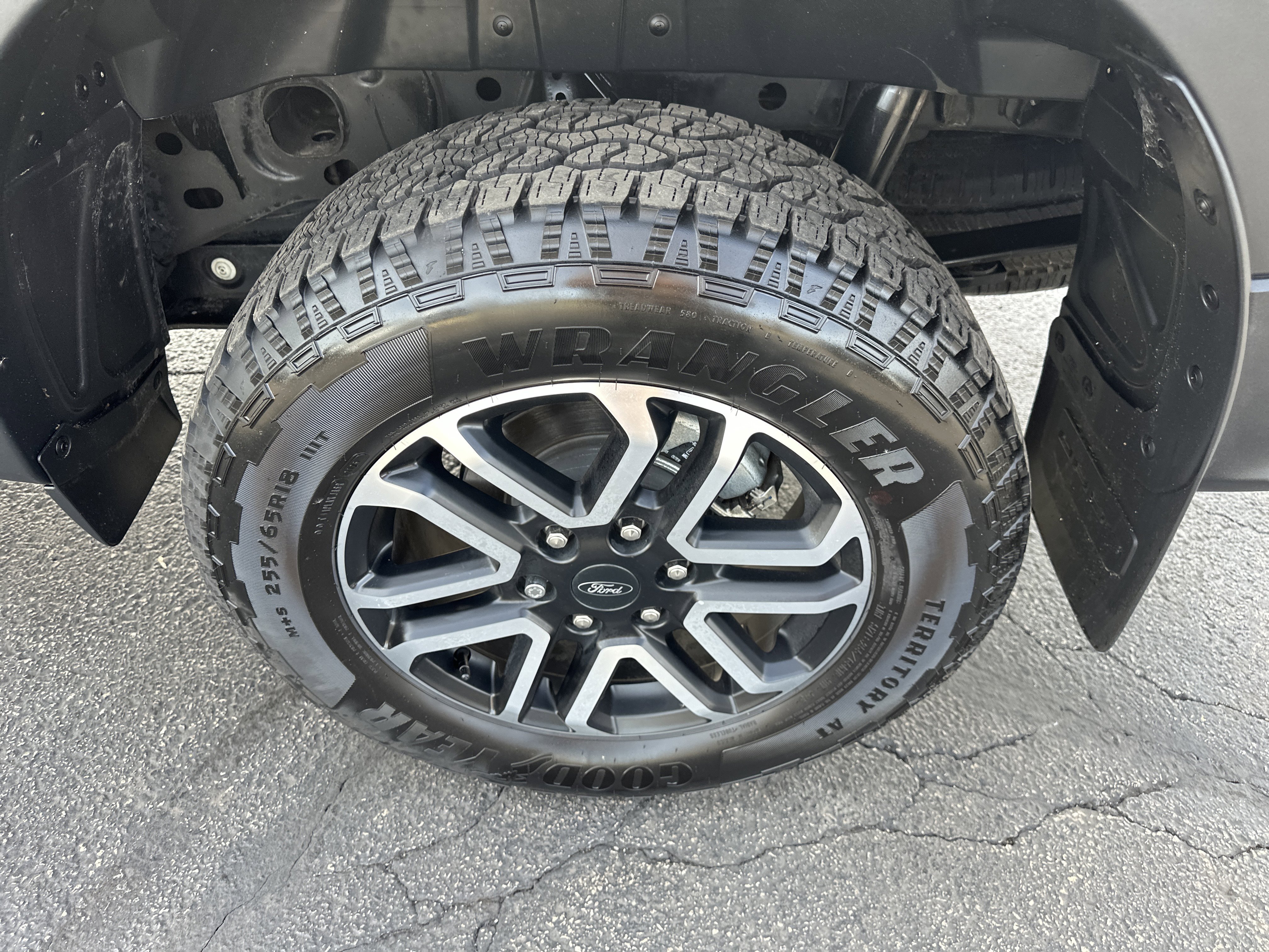 Certified 2025 Ford Ranger Lariat w/ Trailer Tow Package image 23