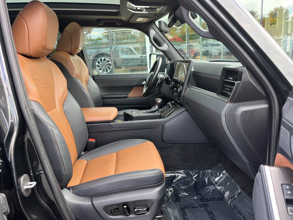 Used 2024 Lexus GX 550 w/ Accessory Package (Z1) AWD/4WD image 21