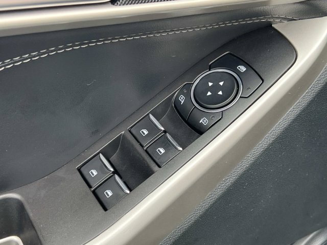 Certified 2023 Ford Explorer XLT w/ Equipment Group 202A AWD/4WD image 18