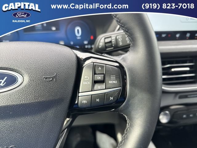 Certified 2025 Ford Escape Platinum w/ Premium Technology Package image 19