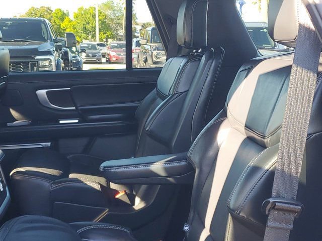 Certified 2025 Ford Expedition Platinum w/ Stealth Performance Package image 15