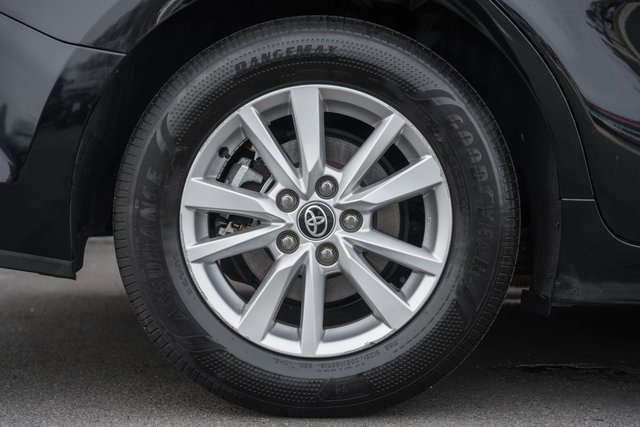 Used 2025 Toyota Camry LE image 21