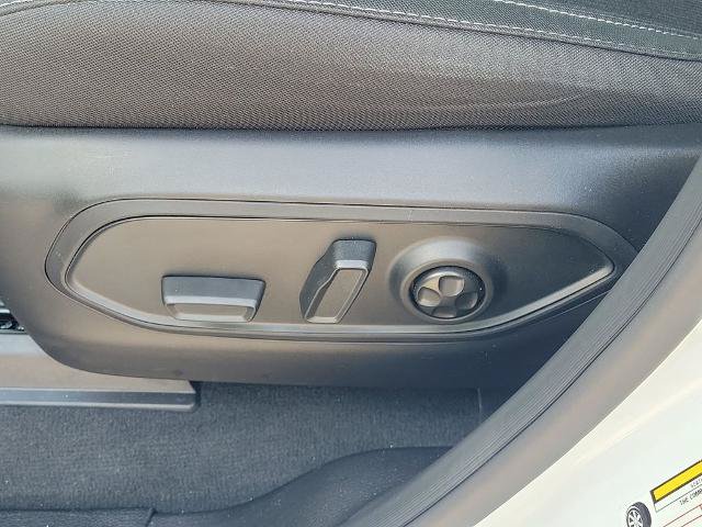 Used 2025 Jeep Grand Cherokee Laredo RWD image 22