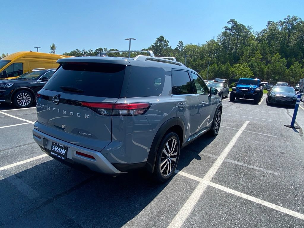 Used 2023 Nissan Pathfinder Platinum FWD image 7