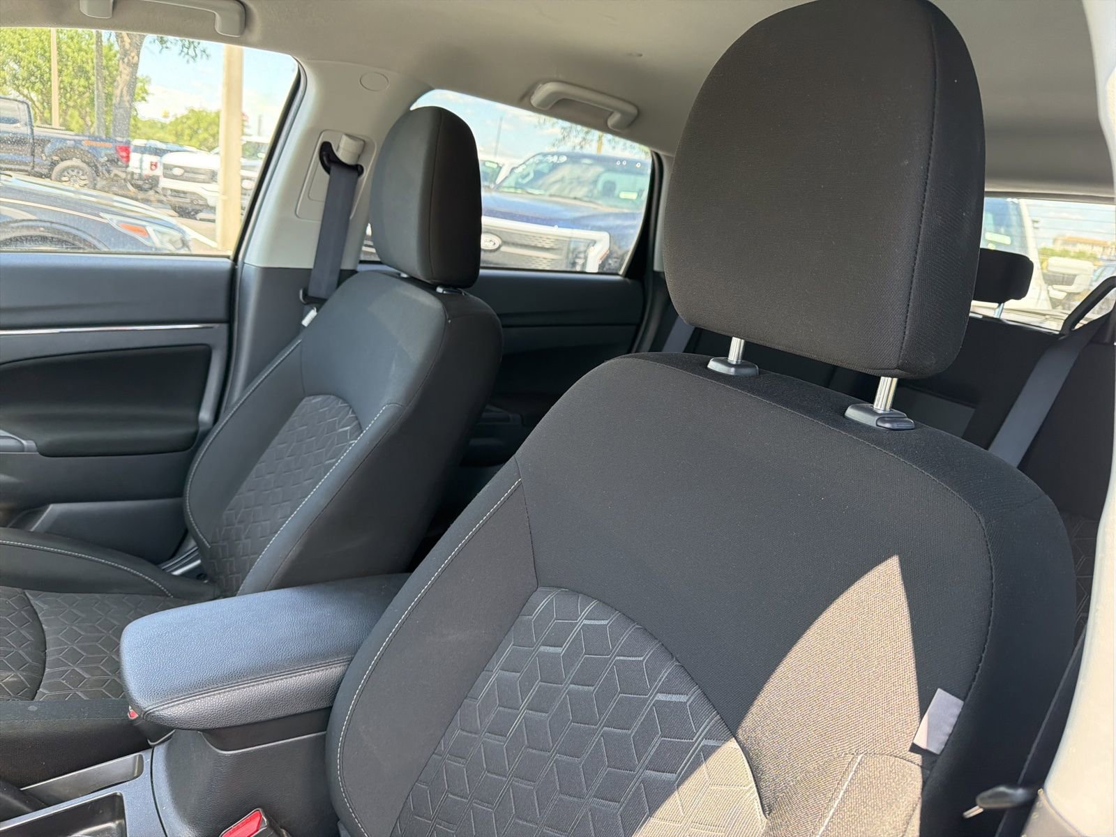 Used 2025 Mitsubishi Outlander Sport ES AWD/4WD image 18