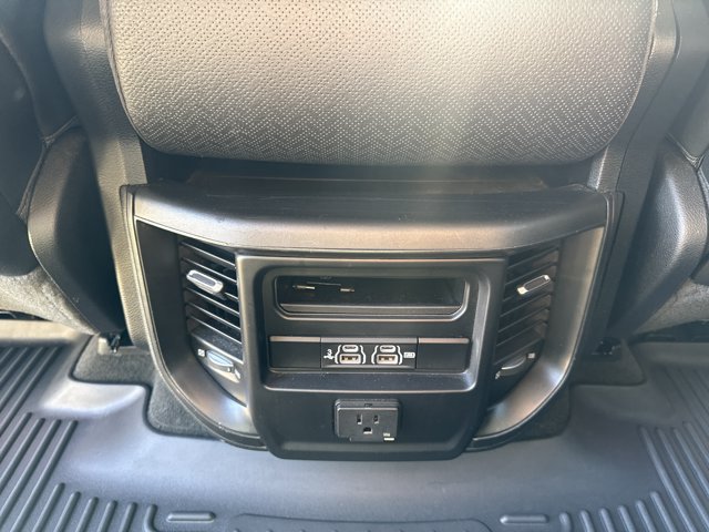 Used 2020 RAM 1500 Laramie RWD image 20