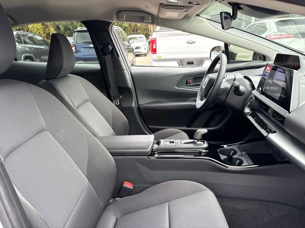 Used 2024 Toyota Prius Limited image 26