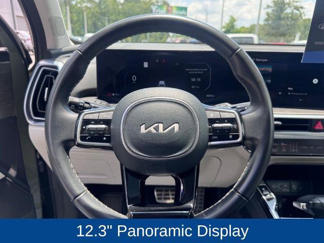 Used 2025 Kia Sorento SX AWD/4WD image 11