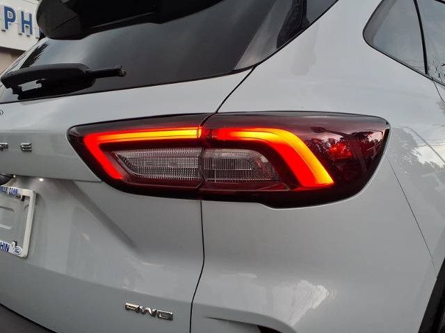 Certified 2026 Ford Escape ST-Line AWD/4WD image 14