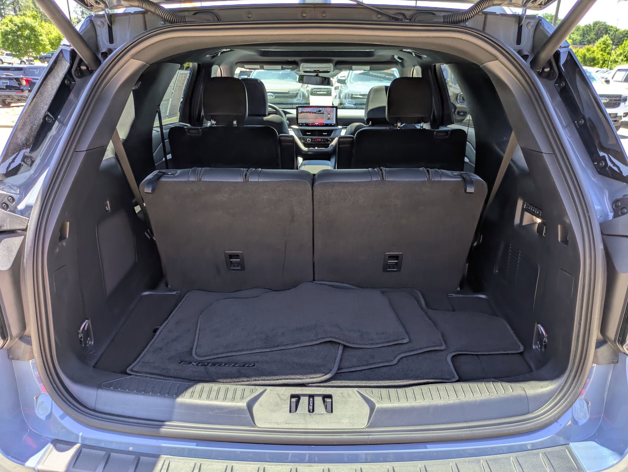 Certified 2025 Ford Explorer ST w/ Sun And Sound Package AWD/4WD image 35
