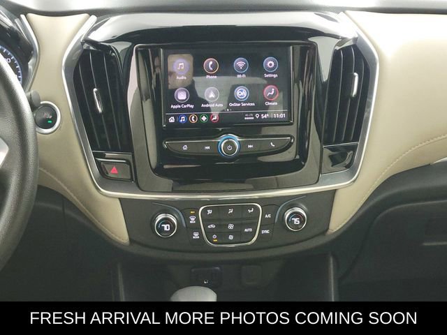 Used 2022 Chevrolet Traverse LS image 21